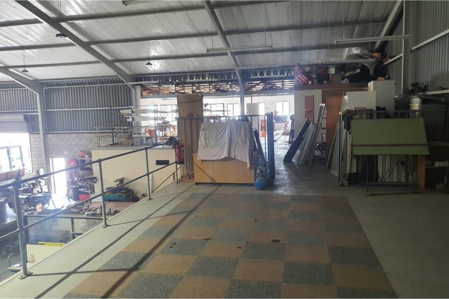 Commercial Property for Sale in Sidwell Eastern Cape